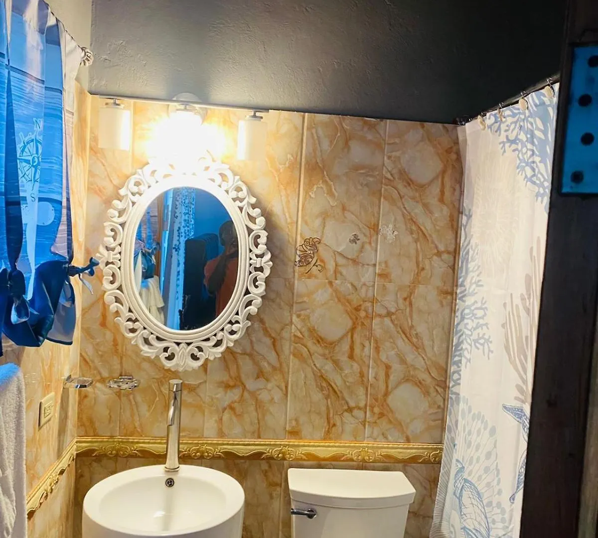 Montego Bay, Ironshore Luxury Studio Blue Room 몬테고 베이
